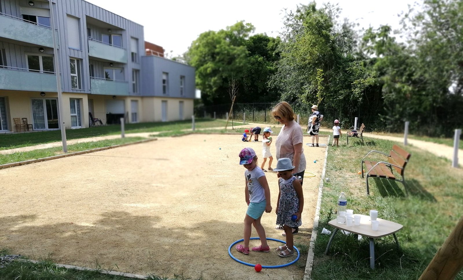 enfants dans un parc